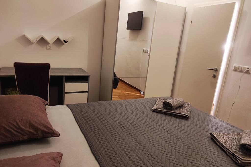 Spacious Apartment Near City Center And The Beach Split Extérieur photo