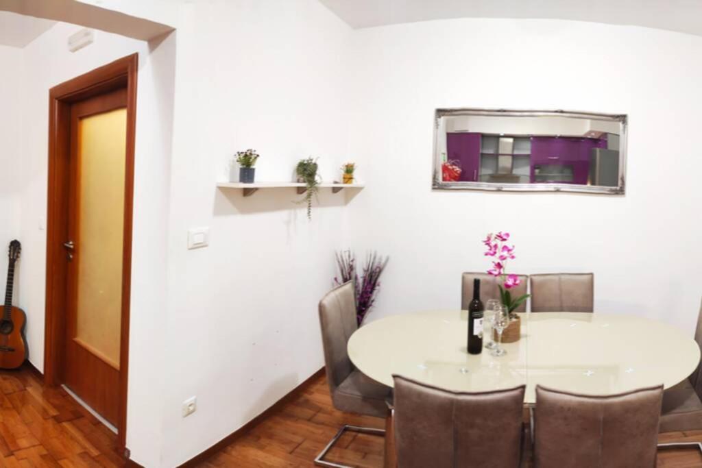 Spacious Apartment Near City Center And The Beach Split Extérieur photo